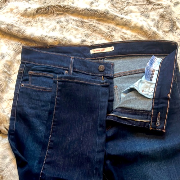 Levi’s Slimming Skinny jeans - Picture 4 of 4
